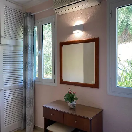 Corfu Menigos 40 Γλυφάδα