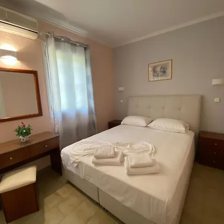 Corfu Menigos 40 * Γλυφάδα